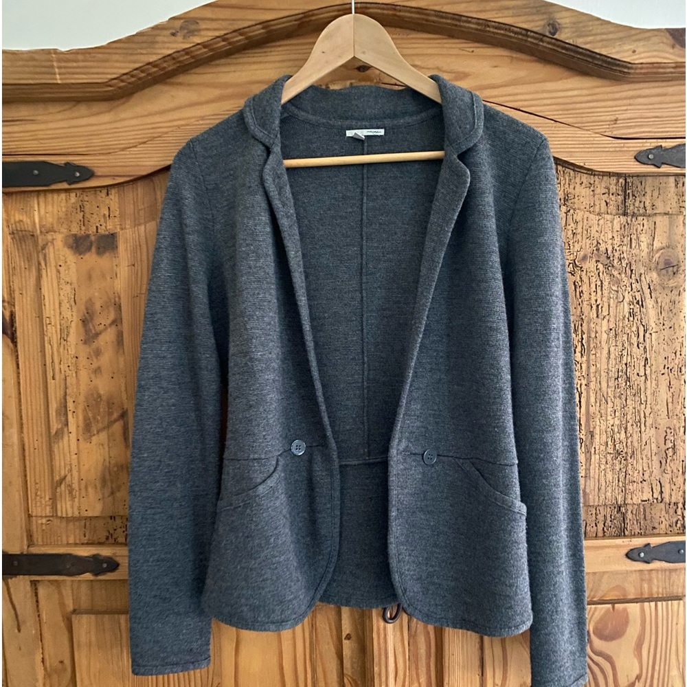 Beautiful wool blend sweater jacket (M)